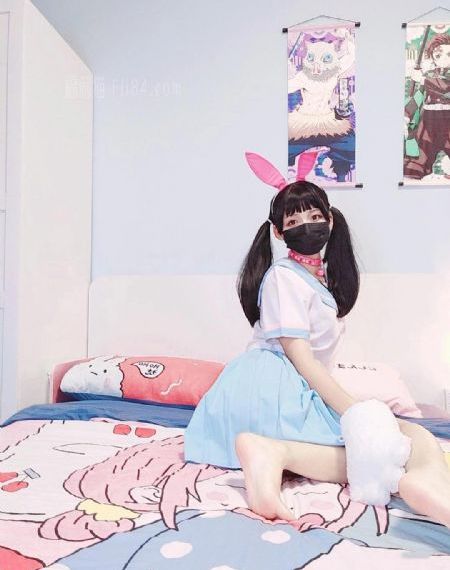 欧美情趣内衣模特_高清神马影院在线