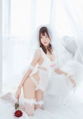 欧美ins女装优雅_720完整版观看