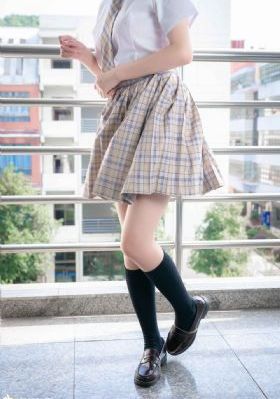国产盛宴久久青青草免费_BD英语免费电视剧