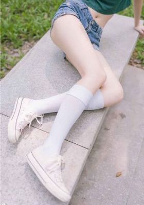 国产极品美女迅雷链接_4K免费观看最新