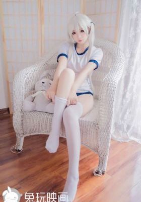 欧美明星毛衣套装街拍_DVD全集免费观看