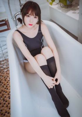 欧美头纯白头像小清新_电影免费观看
